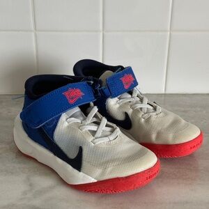 Team Hustle D 10 FlyEase Kids Sneakers